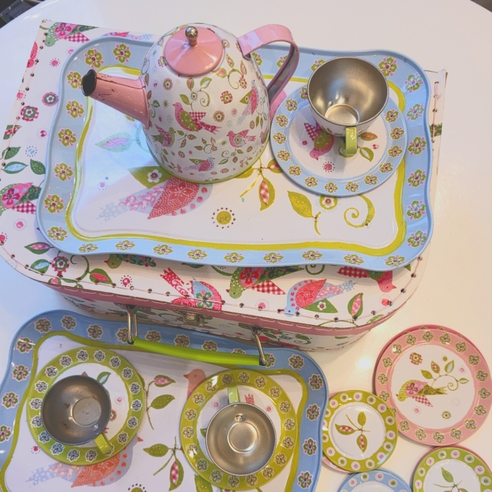 Kids tea party set.